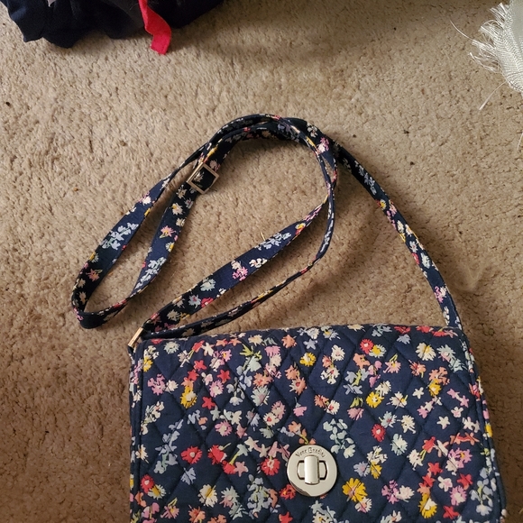 Vera bradely side purse - Picture 5 of 5